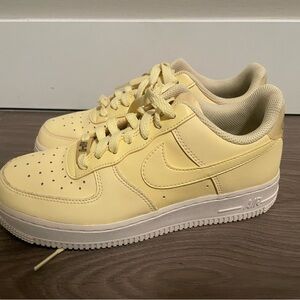 Nike Yellow Sneakers Air Force 1 Low-Top
